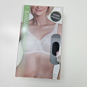 217. Warner's firm support underwire bra. NWT